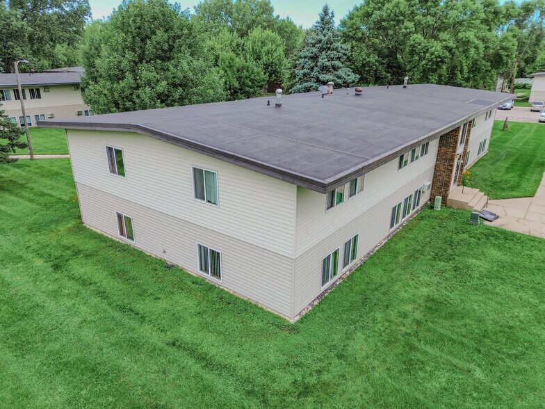 More Photos Of 105 Sunnyslope Rd, Morris Apartments For Sale