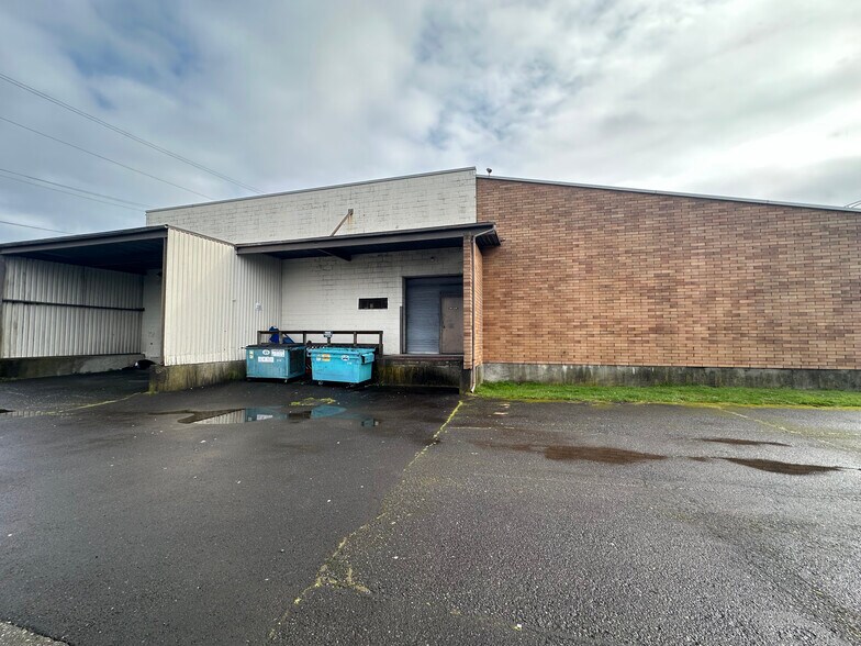 More Photos Of 315 S Michigan St, Aberdeen Office For Sale