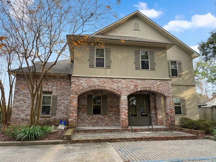 Primary Photo Of 10319 Jefferson Hwy, Baton Rouge Office For Sale
