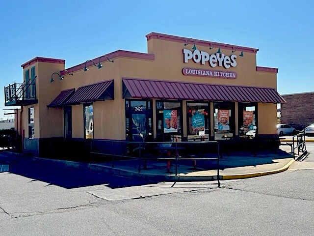 More Photos Of 822 W McKinley Ave, Mishawaka Unknown For Lease