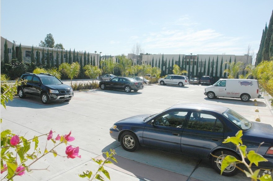 Primary Photo Of 4632 Lexington Ave, Los Angeles Land For Sale