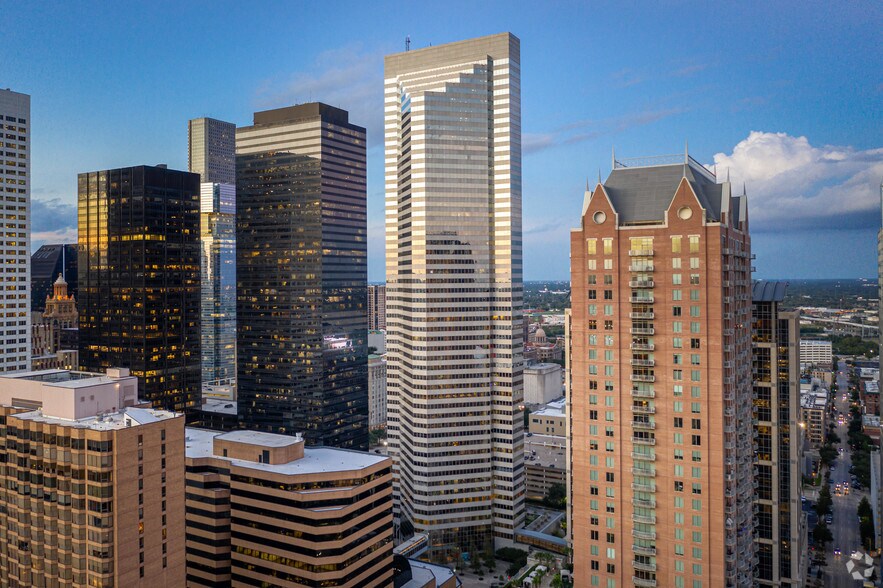 Primary Photo Of 1301 McKinney St, Houston Coworking Space