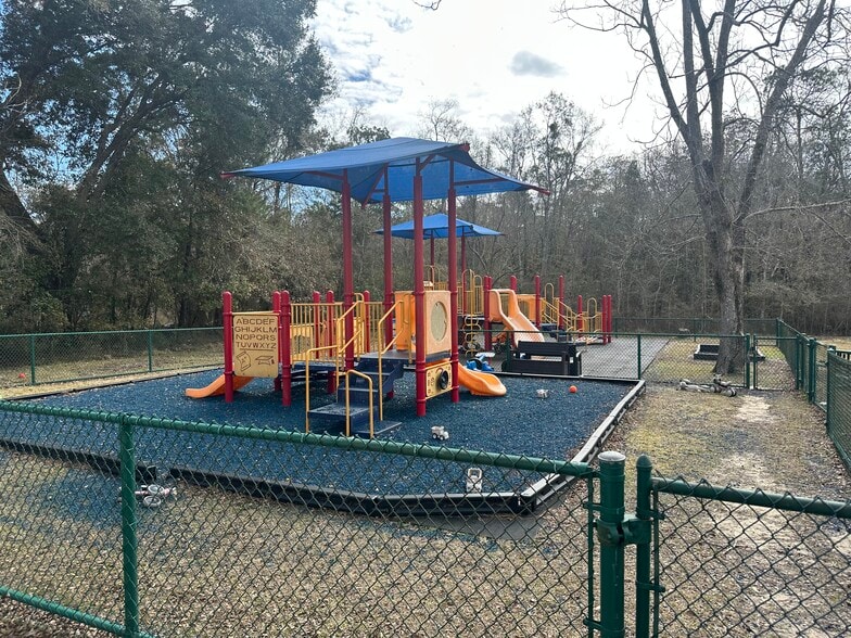 More Photos Of 7041 Kiln Delisle Rd, Pass Christian Daycare Center For Sale