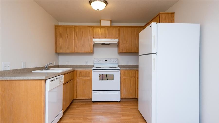 More Photos Of 1100 N Davis St, Cornelius Apartments For Sale