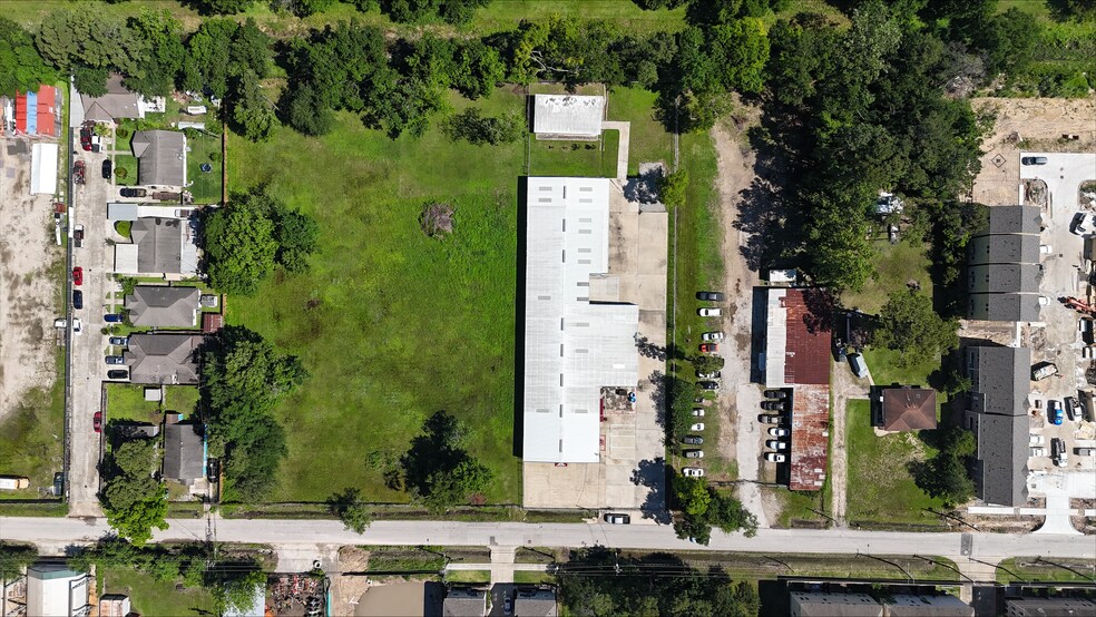 More Photos Of 3334 Creekmont Dr, Houston Warehouse For Sale