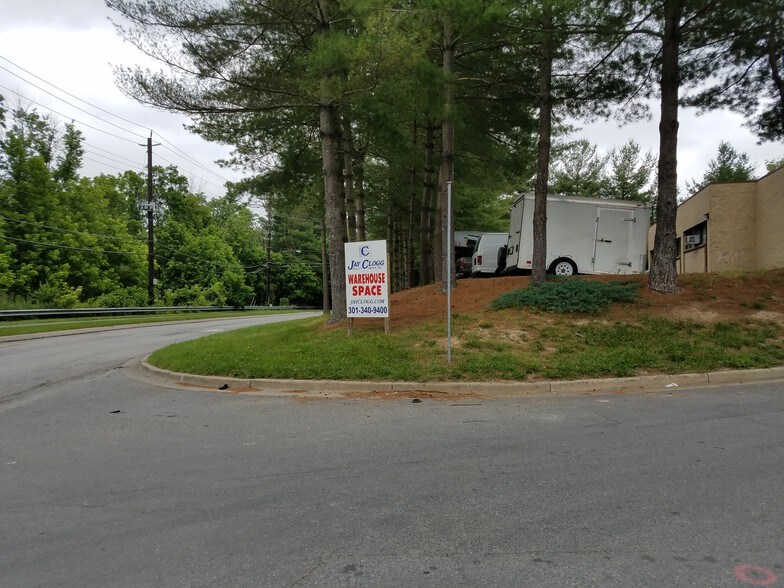 More Photos Of 18775 N Frederick Rd, Gaithersburg Warehouse For Lease