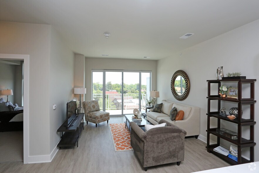More Photos Of 4175 N Oakland Ave, Shorewood Multifamily For Sale