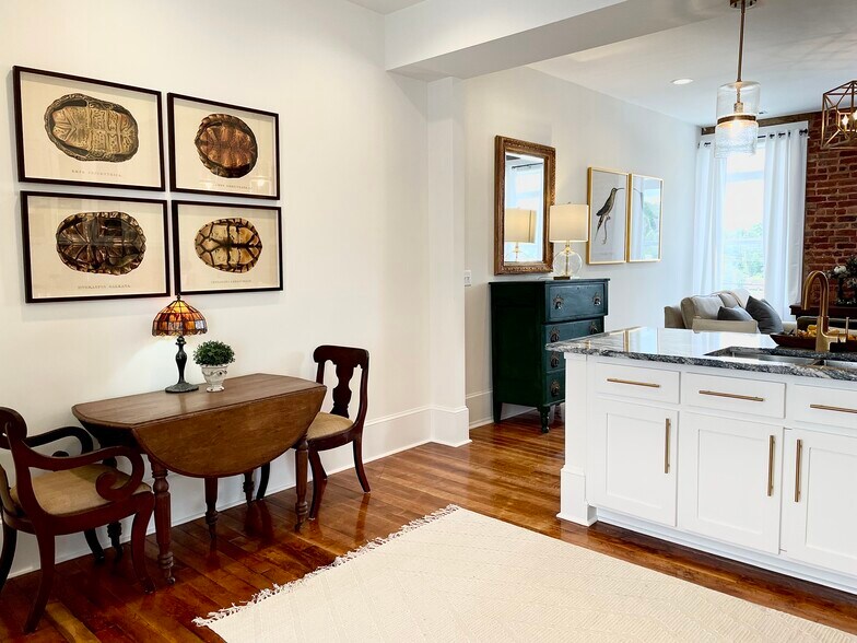 More Photos Of 114 N Walnut St, Seneca Storefront Retail Residential For Sale