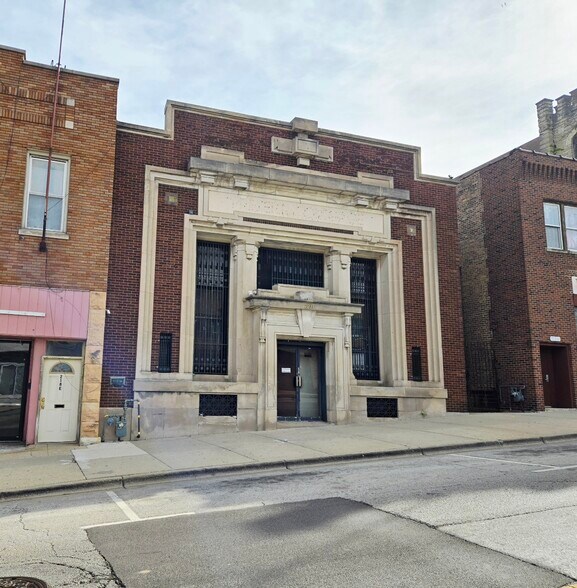 Primary Photo Of 220 E Galena Blvd, Aurora Storefront For Sale
