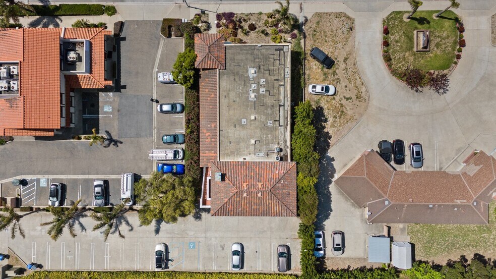 More Photos Of 1017 E Ocean Ave, Lompoc Medical For Sale