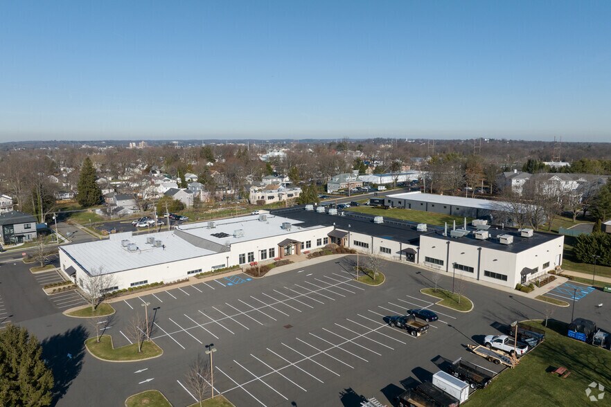 More Photos Of 44 Apple St, Tinton Falls Office For Lease