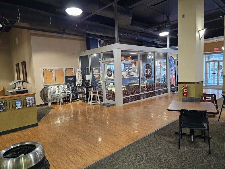 More Photos Of 210 3rd Ave SE, Cedar Rapids Office For Lease