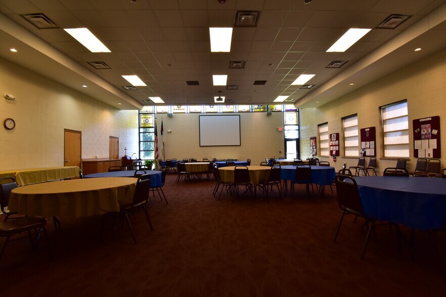 More Photos Of 35127 Garfield Rd, Clinton Township Religious Facility For Lease