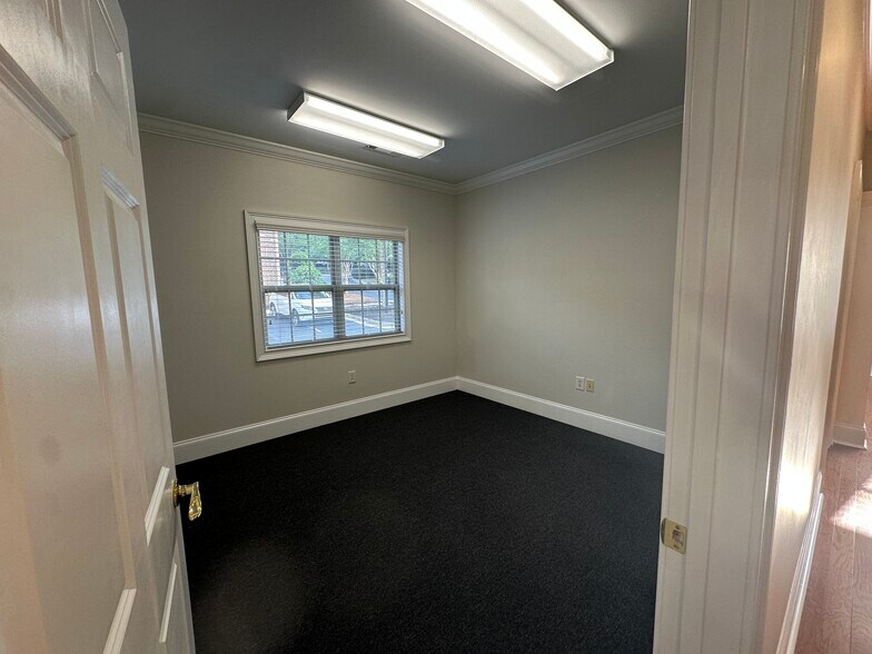 More Photos Of 11797 Northfall Ln, Alpharetta Medical For Lease