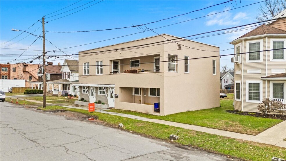 More Photos Of 622 E Market St, Scranton Office Residential For Sale