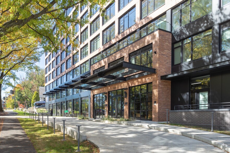 More Photos Of 2101 Wisconsin Ave NW, Washington Apartments For Lease