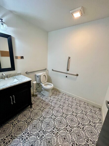 More Photos Of 1215 E Main St, Richmond Apartments For Lease