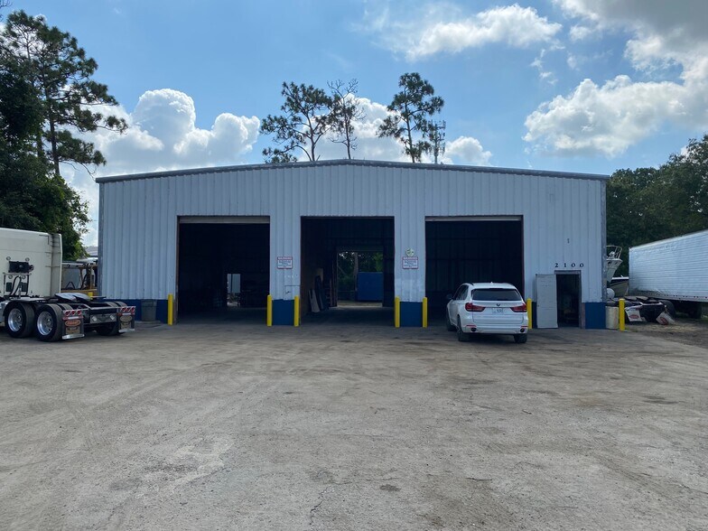 Primary Photo Of 2100 4th St, Orlando Warehouse For Sale