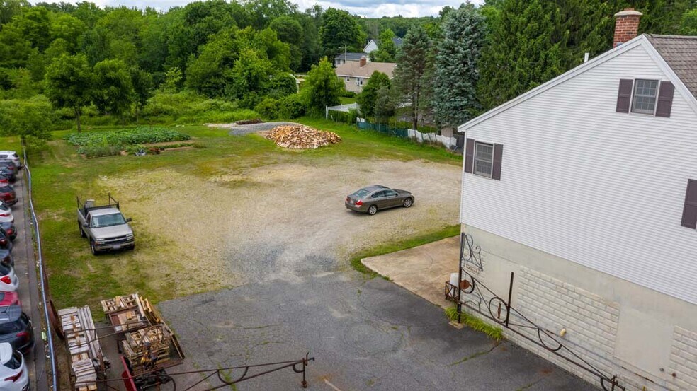 More Photos Of 170 E Main St, Milford Auto Repair For Sale