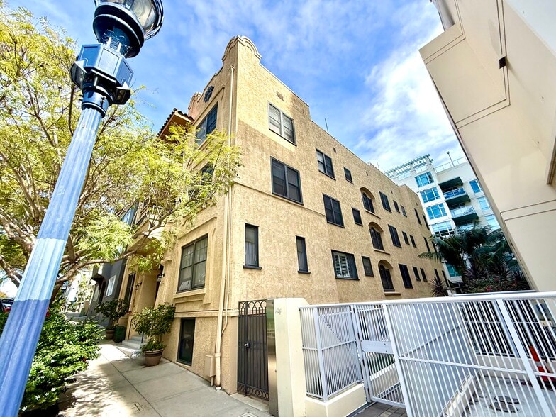 More Photos Of 1541 8th Ave, San Diego Apartments For Sale