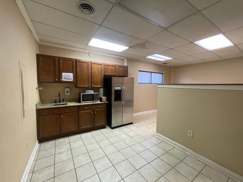 More Photos Of 205 S Westgate Dr, Greensboro Research And Development For Sale