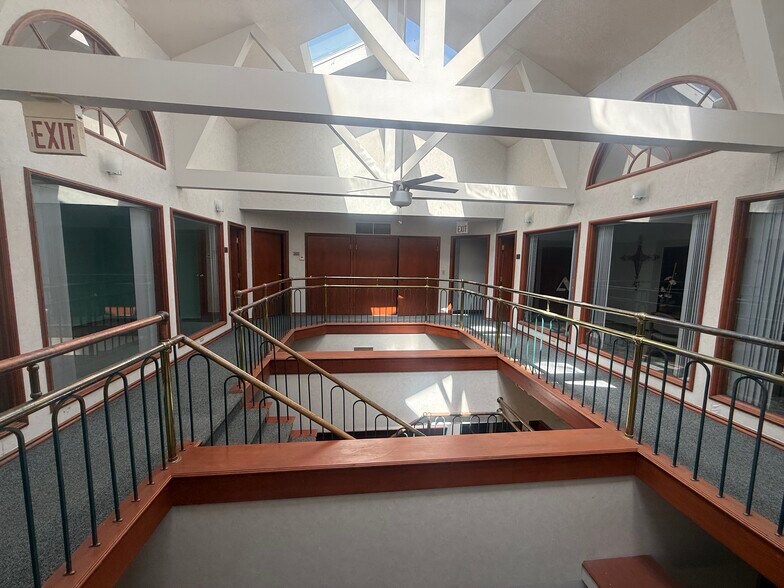 More Photos Of 2251 N Woodlawn Blvd, Wichita Medical For Sale