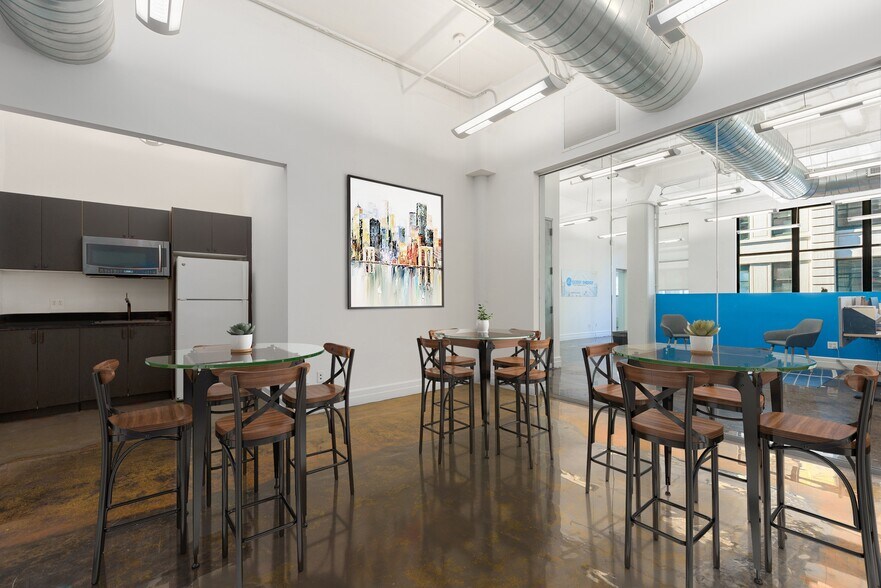 More Photos Of 55 Washington St, Brooklyn Office For Lease