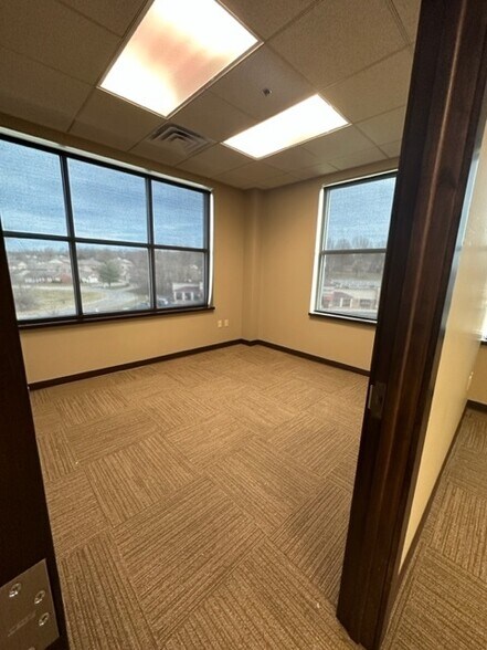 More Photos Of 1650 N Kingshighway St, Cape Girardeau Office For Lease