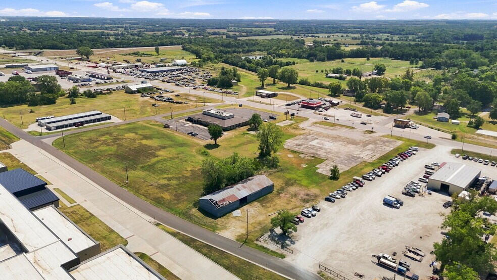 More Photos Of 1406 East St, Iola Land For Sale