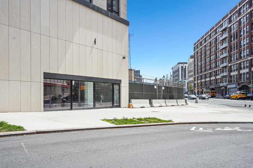 More Photos Of 32-03 39th Ave, Long Island City Apartments For Lease