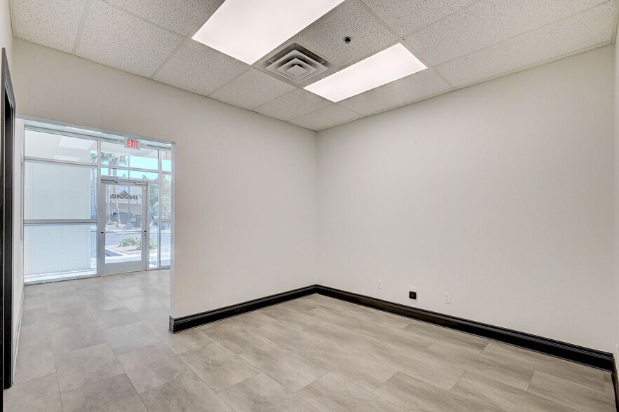 More Photos Of 3068 E Sunset Rd, Las Vegas Warehouse For Sale