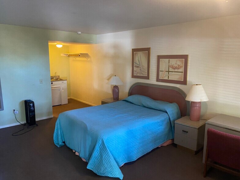 More Photos Of 6350 State Highway 193, Georgetown Hotel For Sale