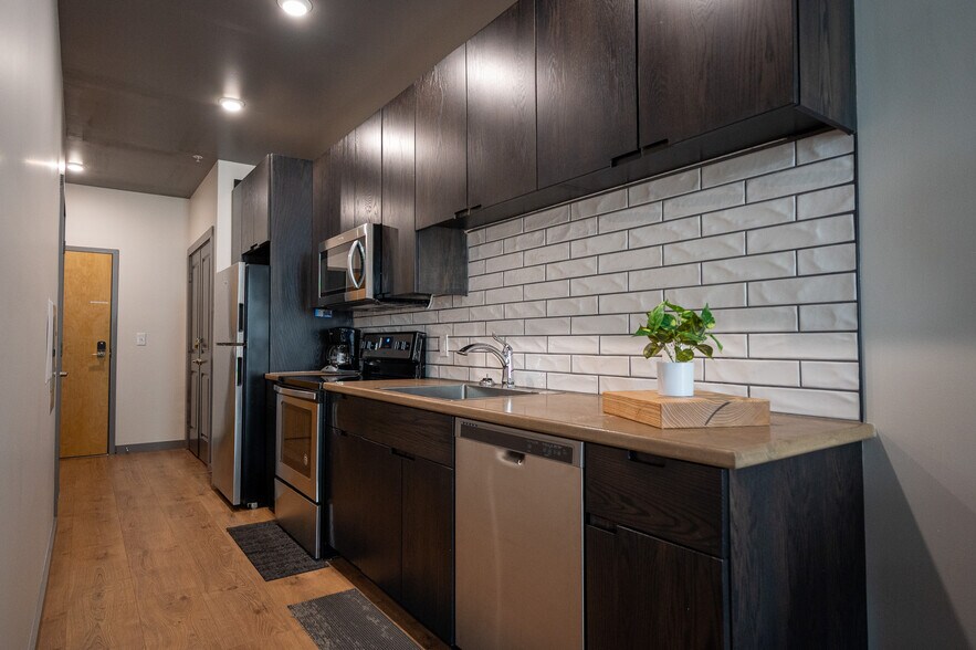 More Photos Of 217 W 6th St, Bloomington Apartments For Sale