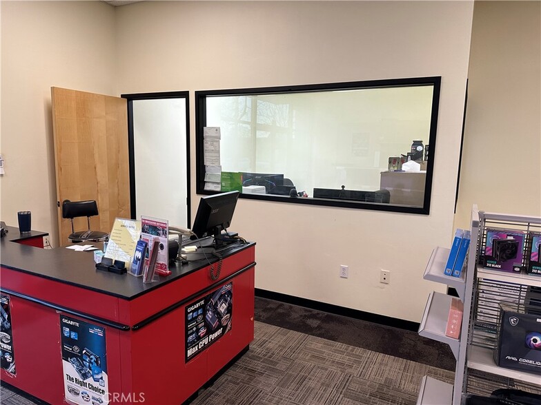 More Photos Of 2477 Forest Ave, Chico Storefront Retail Office For Lease