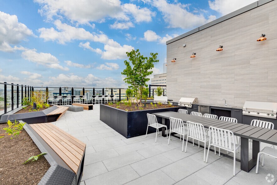 More Photos Of 435 N Broad St, Philadelphia Apartments For Lease