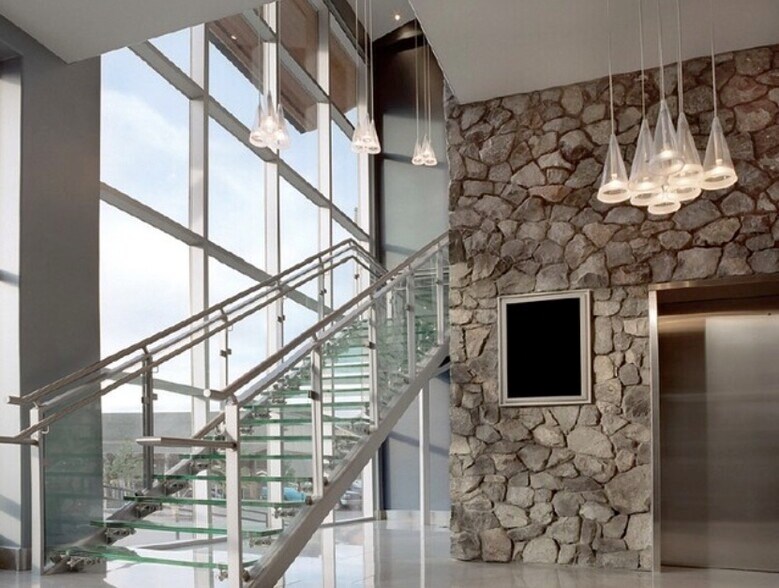 More Photos Of 1790 Bonanza Dr, Park City Office For Lease