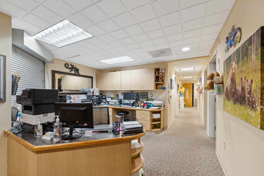 More Photos Of 1963 Thompson Rd, Coos Bay Hospital For Lease