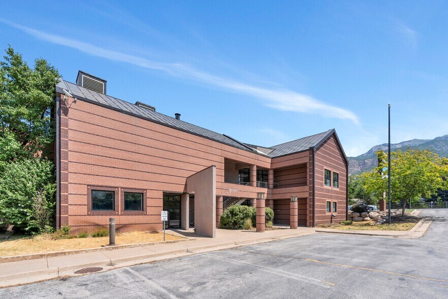 More Photos Of 3625 Harrison Blvd, Ogden Showroom For Lease