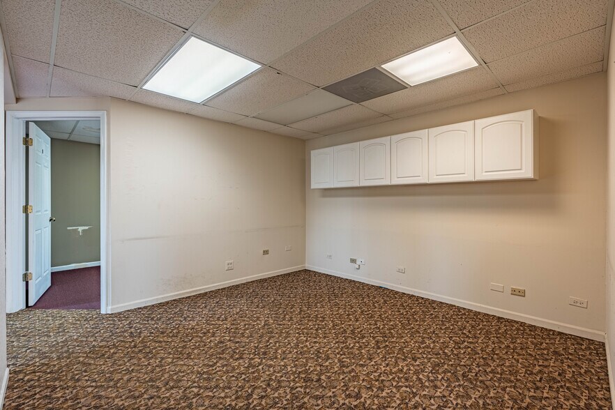 More Photos Of 1219 Ogden Ave, Downers Grove Office For Sale