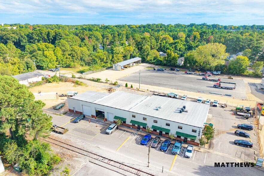 Primary Photo Of 1043 Robeson St, Fayetteville Warehouse For Sale