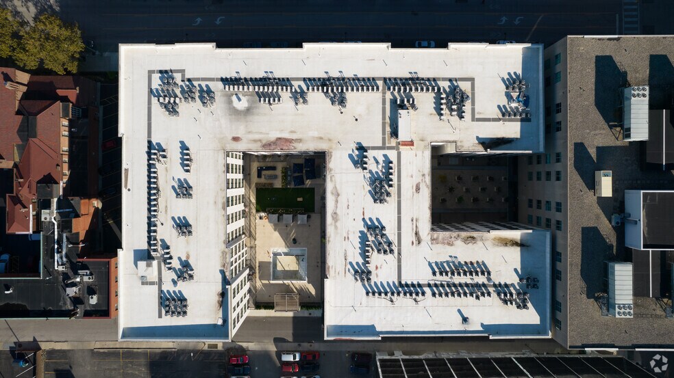 More Photos Of 265 E State St, Columbus Apartments For Lease