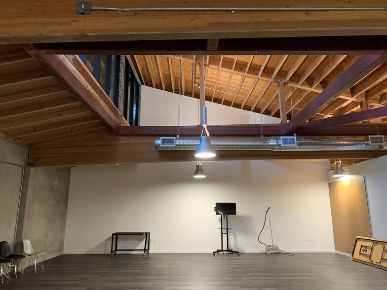 More Photos Of 4610 Valley Blvd, Los Angeles Manufacturing For Lease