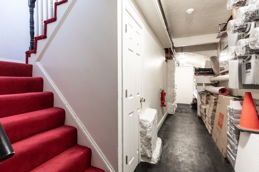 More Photos Of 230 Commonwealth, Boston Apartments For Sale