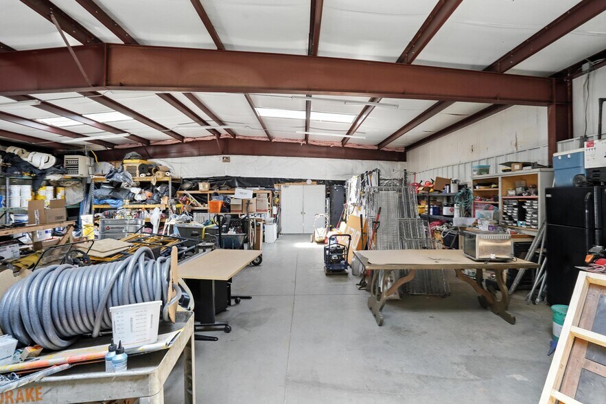 More Photos Of 108 Beam Dr, Mooresville Flex For Sale