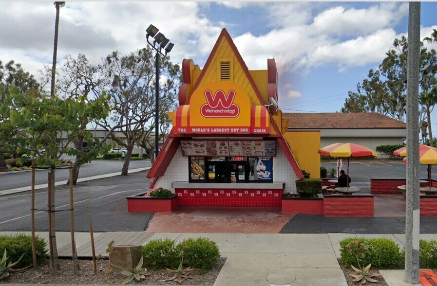 More Photos Of 12056 Carson St, Hawaiian Gardens Fast Food For Lease