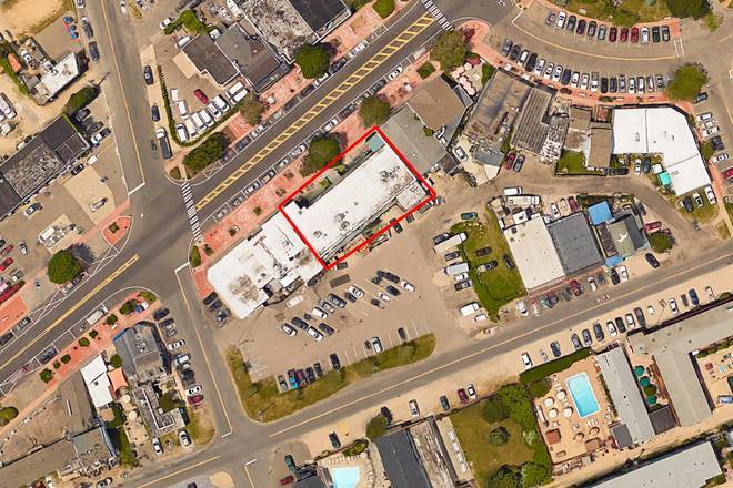 More Photos Of 716 Montauk Hwy, Montauk Restaurant For Lease