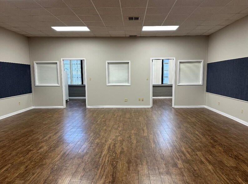 More Photos Of 101 Uhland Rd, San Marcos Research And Development For Lease