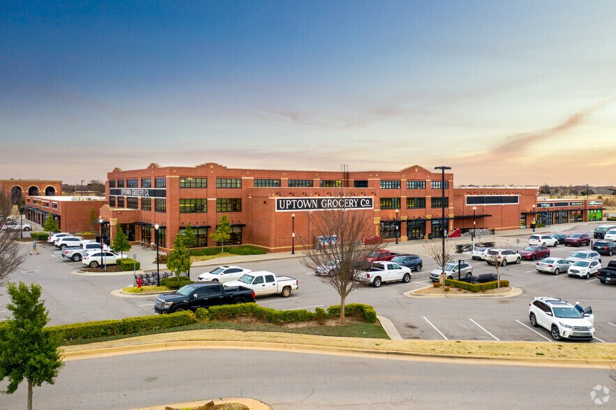 Primary Photo Of 1200-1260 W Covell Rd, Edmond General Retail For Lease