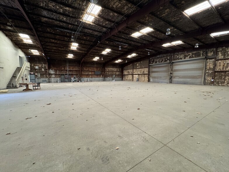 More Photos Of 1350 E Barbour St, Banning Manufacturing For Lease