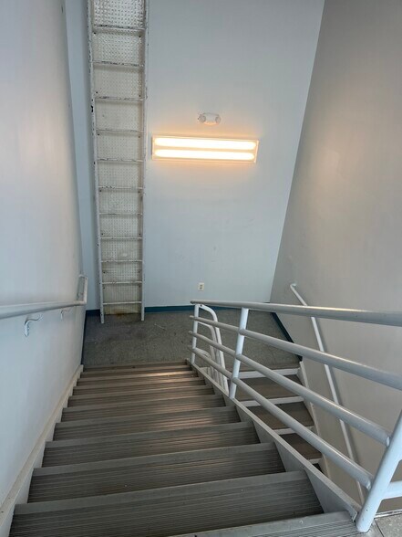 More Photos Of 13934 Baltimore Ave, Laurel Medical For Sale